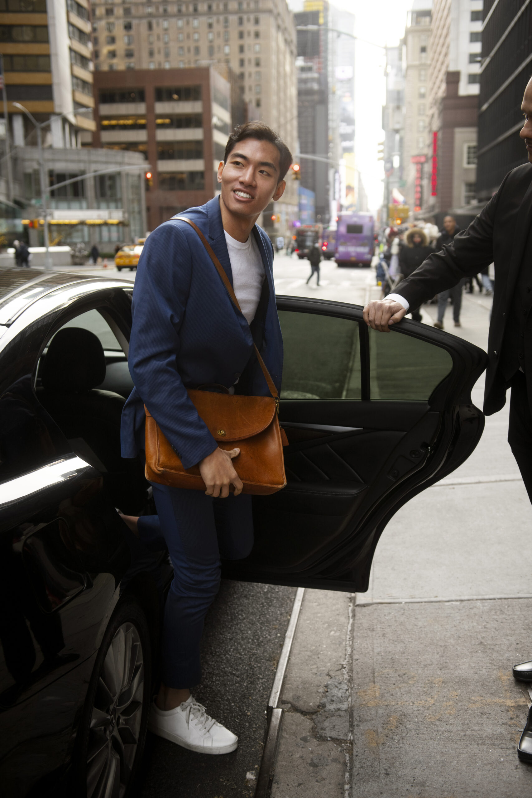 services-03 Taxi Driver Getting Ready Customer Scaled